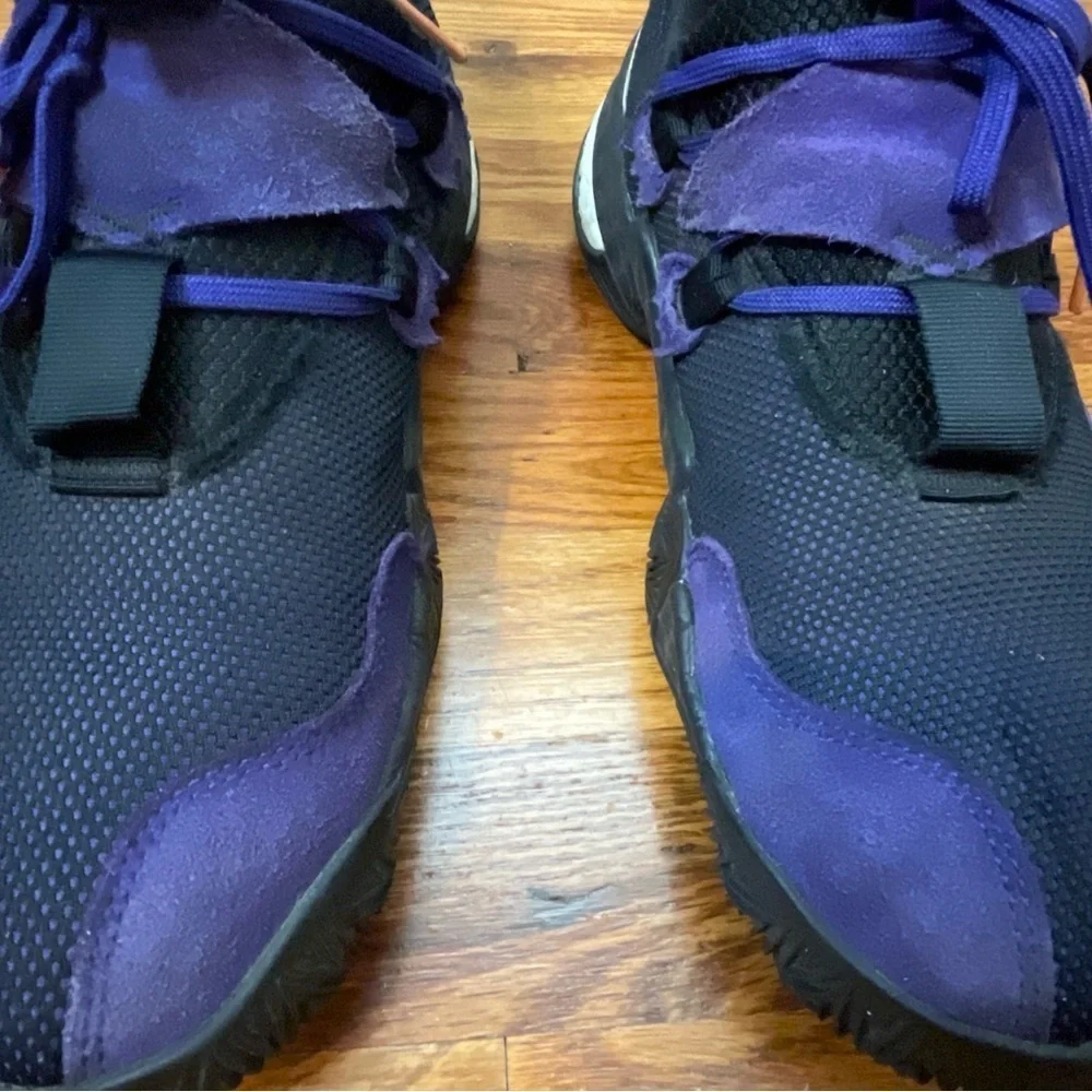 Adidas Size 8 Trae Young‎ 1 Sneakers Black Team Purple
